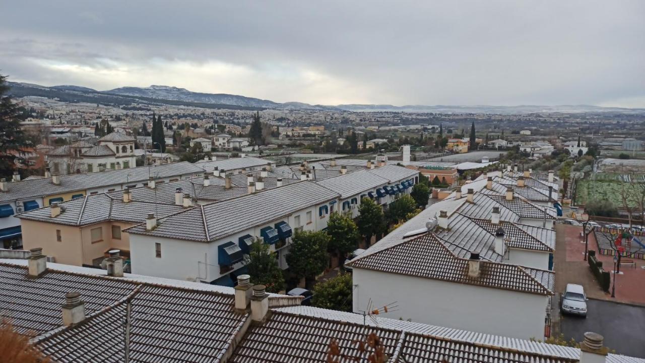 Piso Turistico Huetor Vega Apartman Kültér fotó
